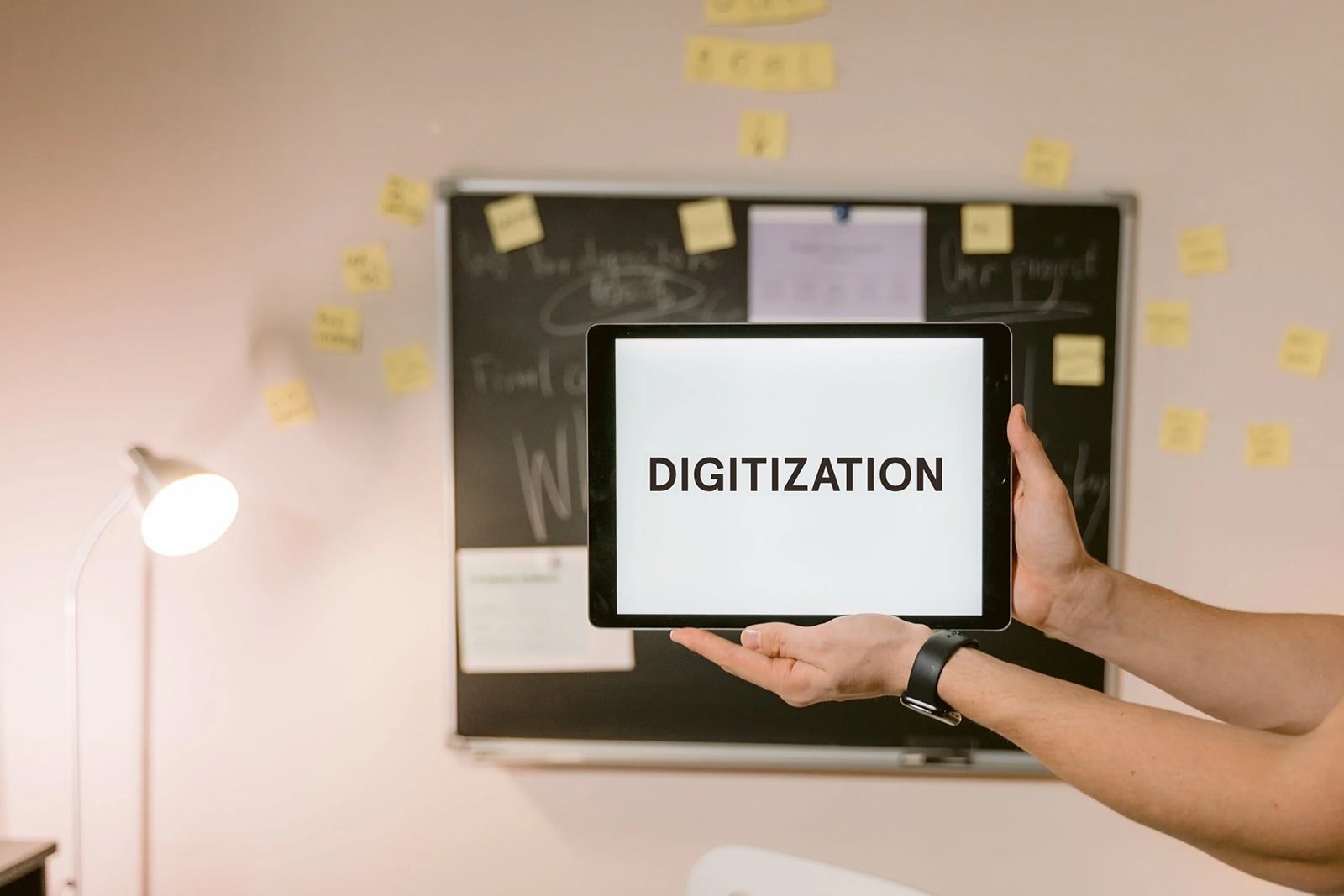 Digitization in 12 steps - How digital transformation succeeds in your company?